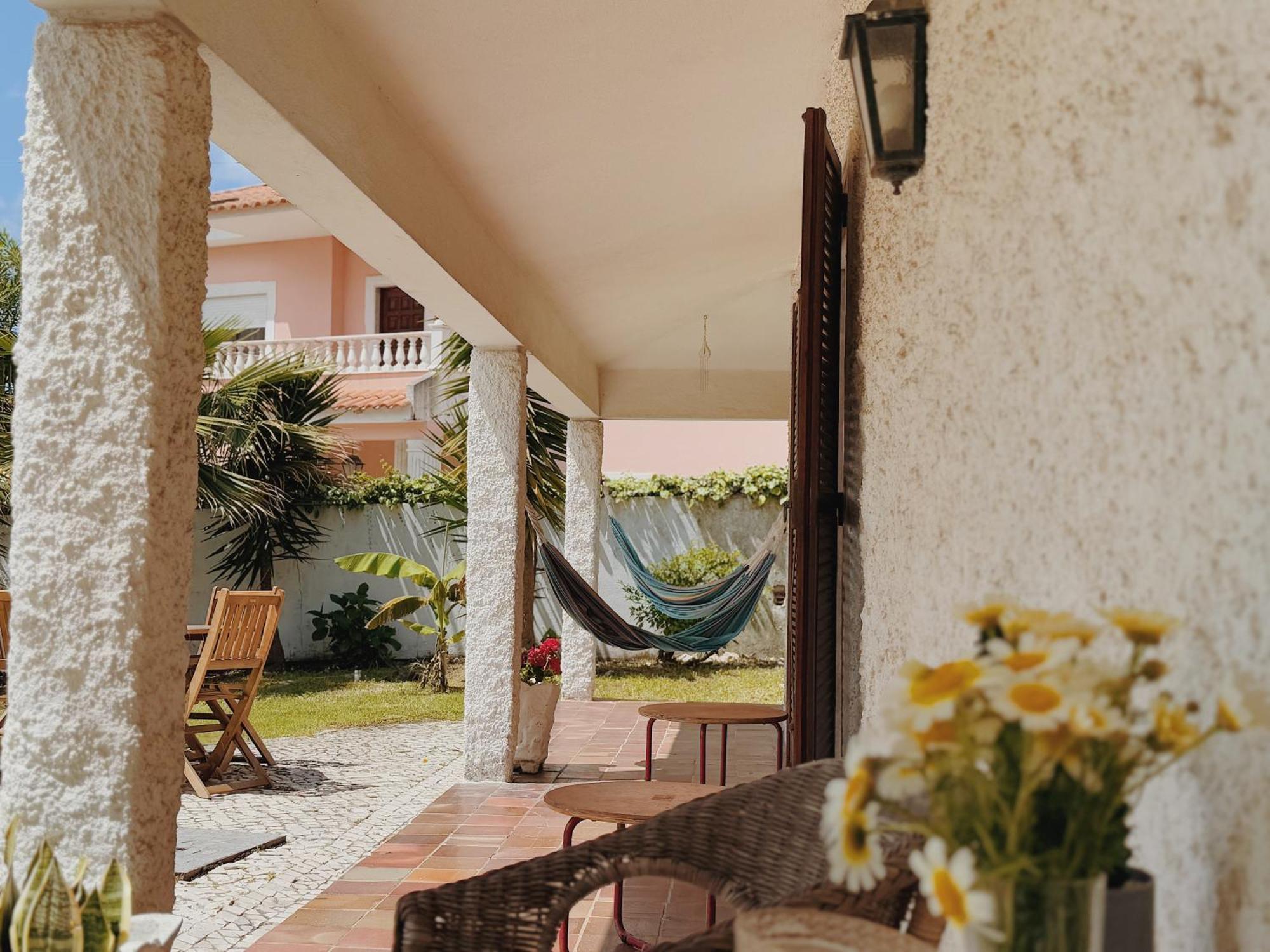 Coastal Garden Paradise Retreat- 6 Min From The Beach Charneca  Ngoại thất bức ảnh